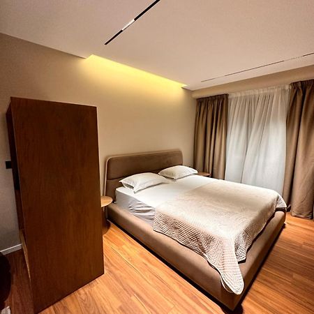 Aia Suites & Apartments 地拉那 外观 照片