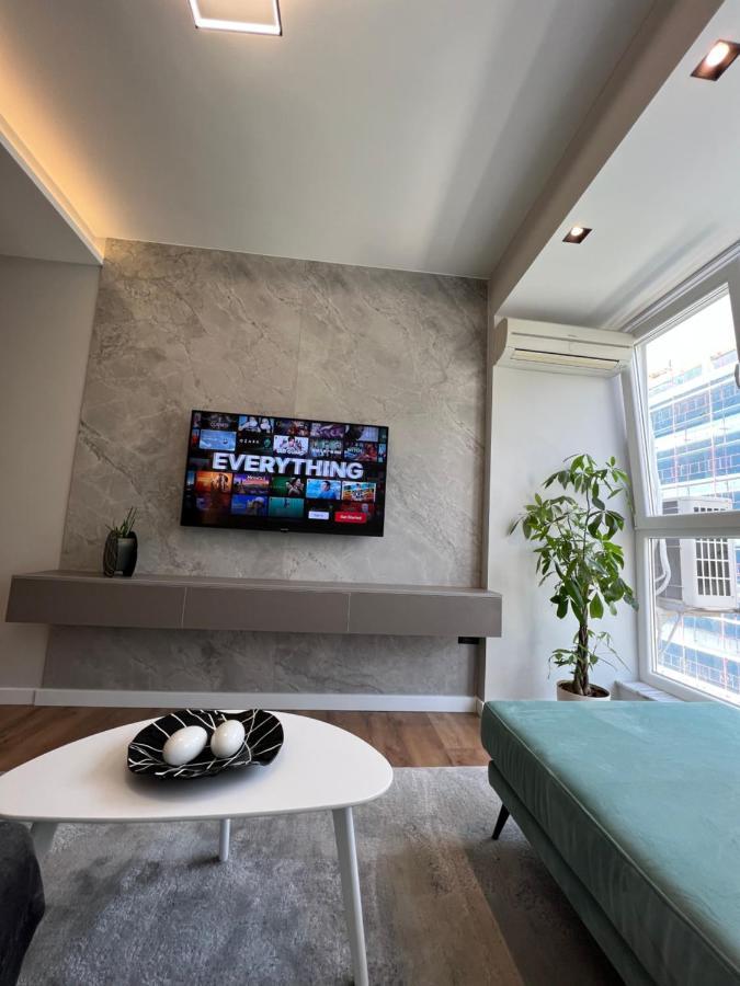 Aia Suites & Apartments 地拉那 外观 照片