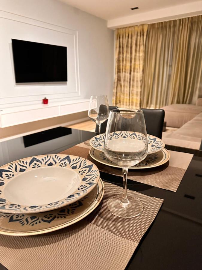 Aia Suites & Apartments 地拉那 外观 照片