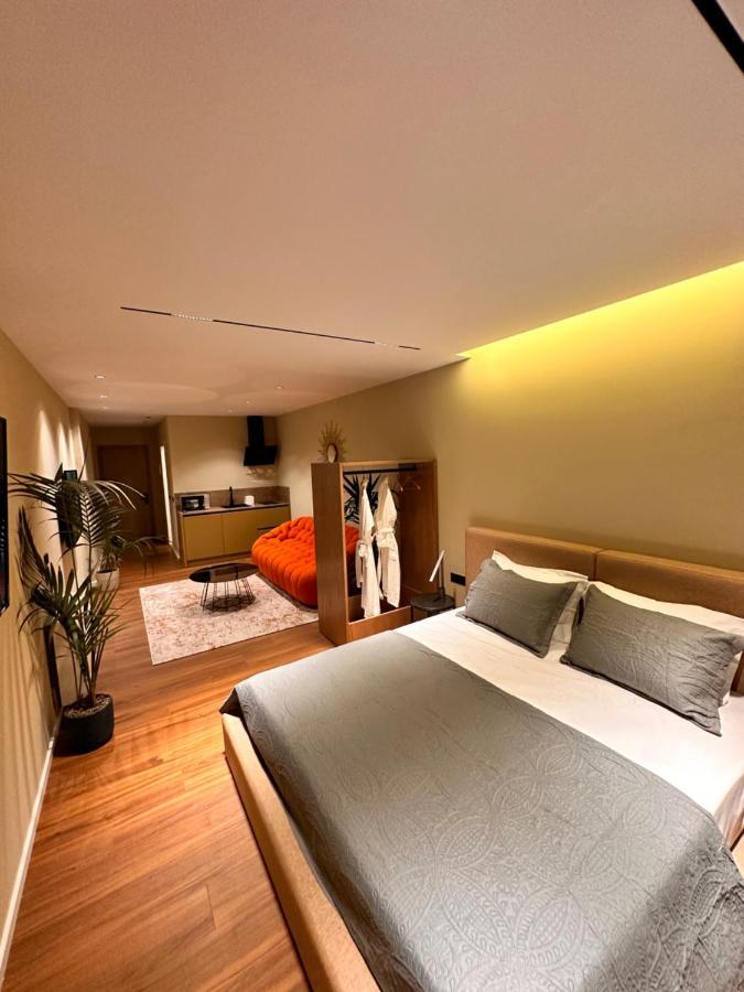 Aia Suites & Apartments 地拉那 外观 照片