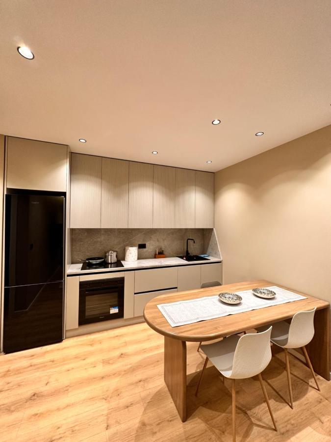 Aia Suites & Apartments 地拉那 外观 照片