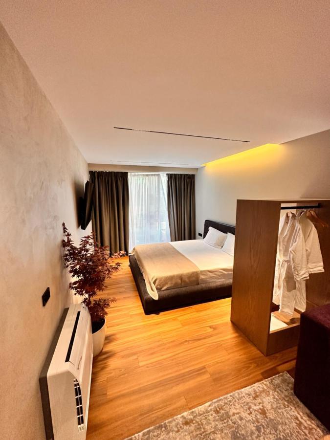 Aia Suites & Apartments 地拉那 外观 照片