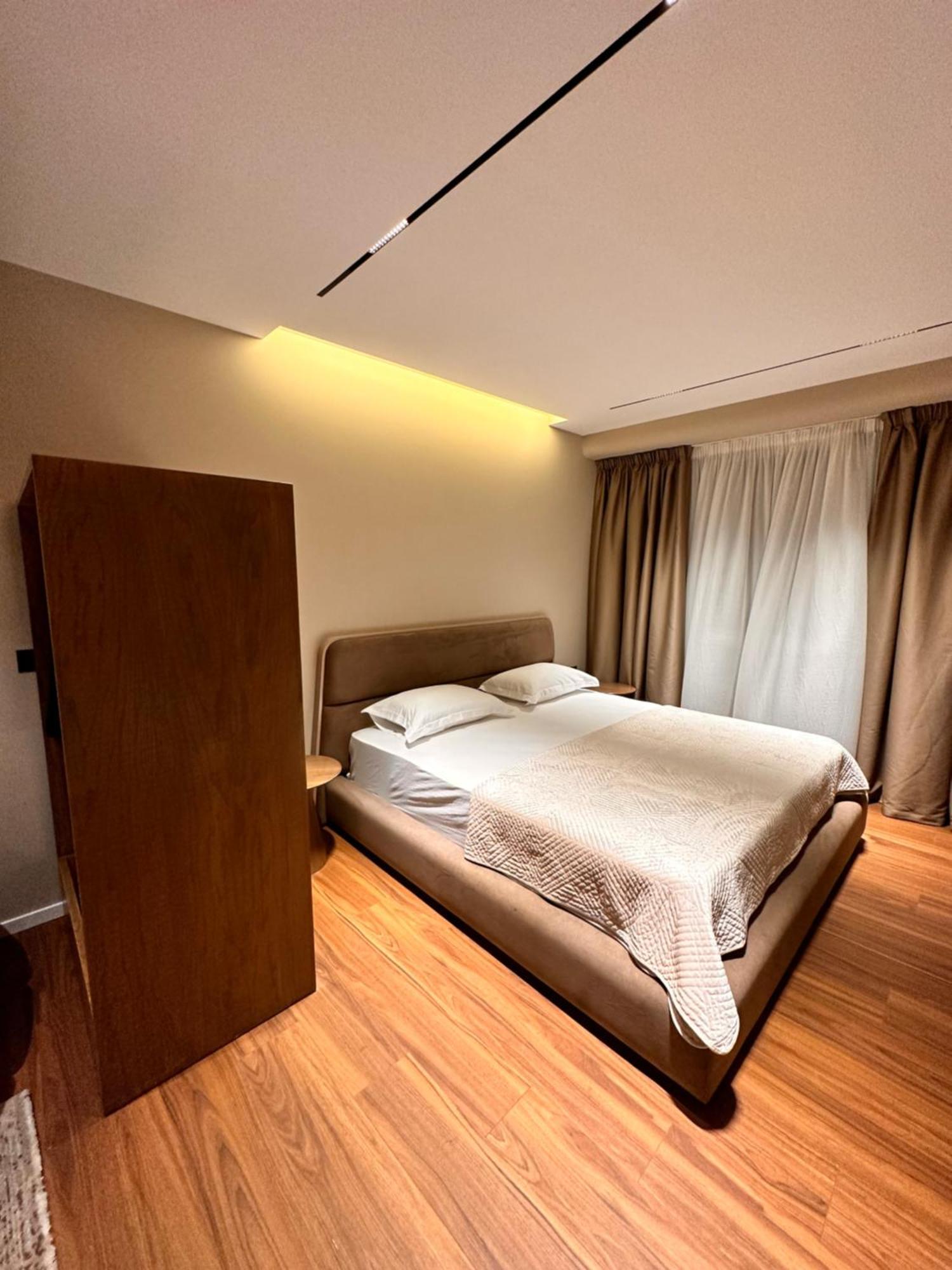Aia Suites & Apartments 地拉那 外观 照片